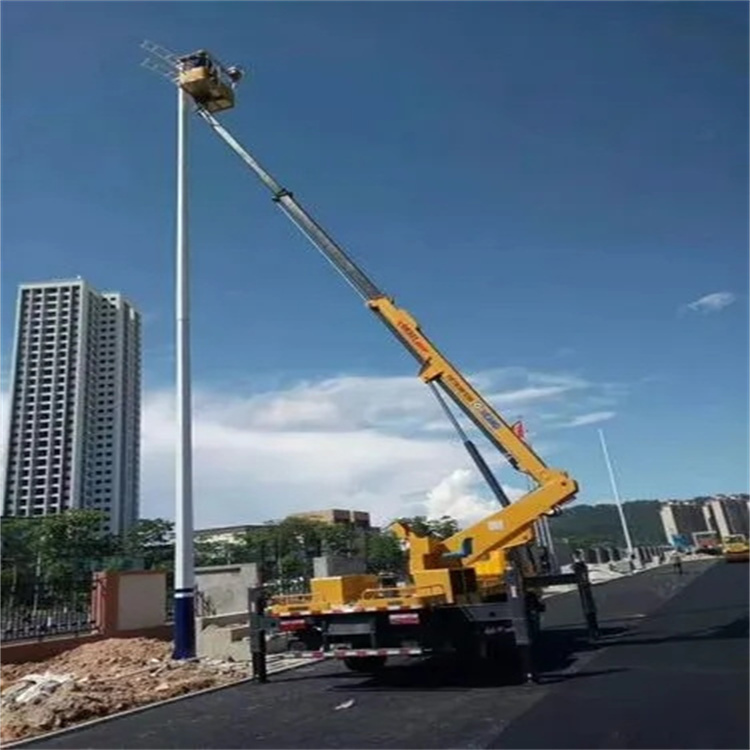 细水乡维修路灯的曲臂升降车出租