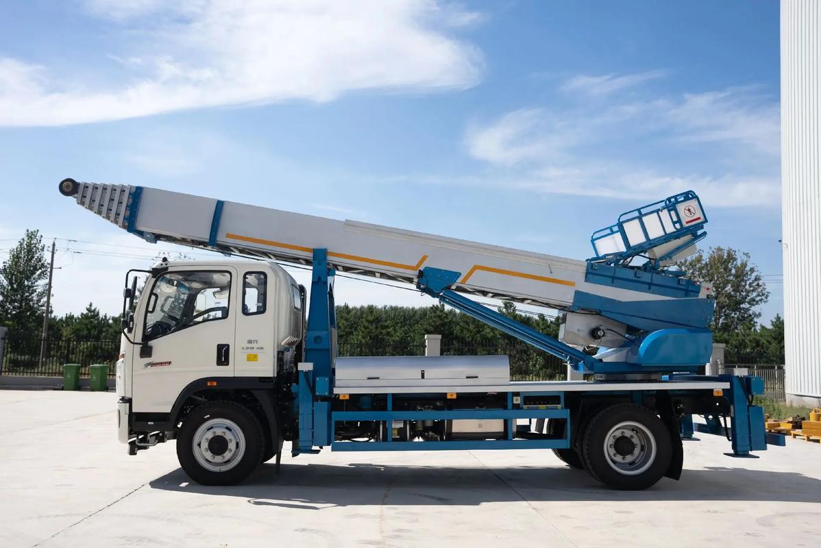 细水乡云梯上料车租赁费用