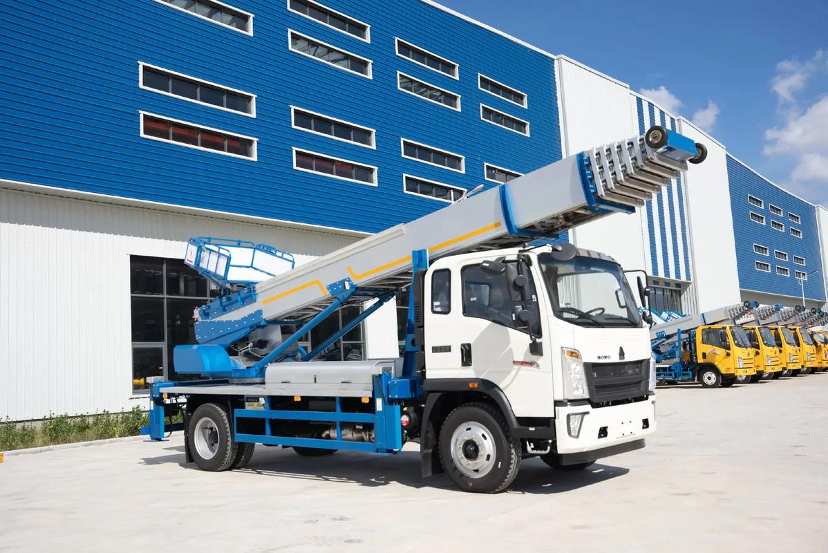 细水乡出租云梯车高空作业车 建筑垃圾搬运